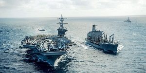 US-Navy-ships-in-the-middle-of-the-ocean